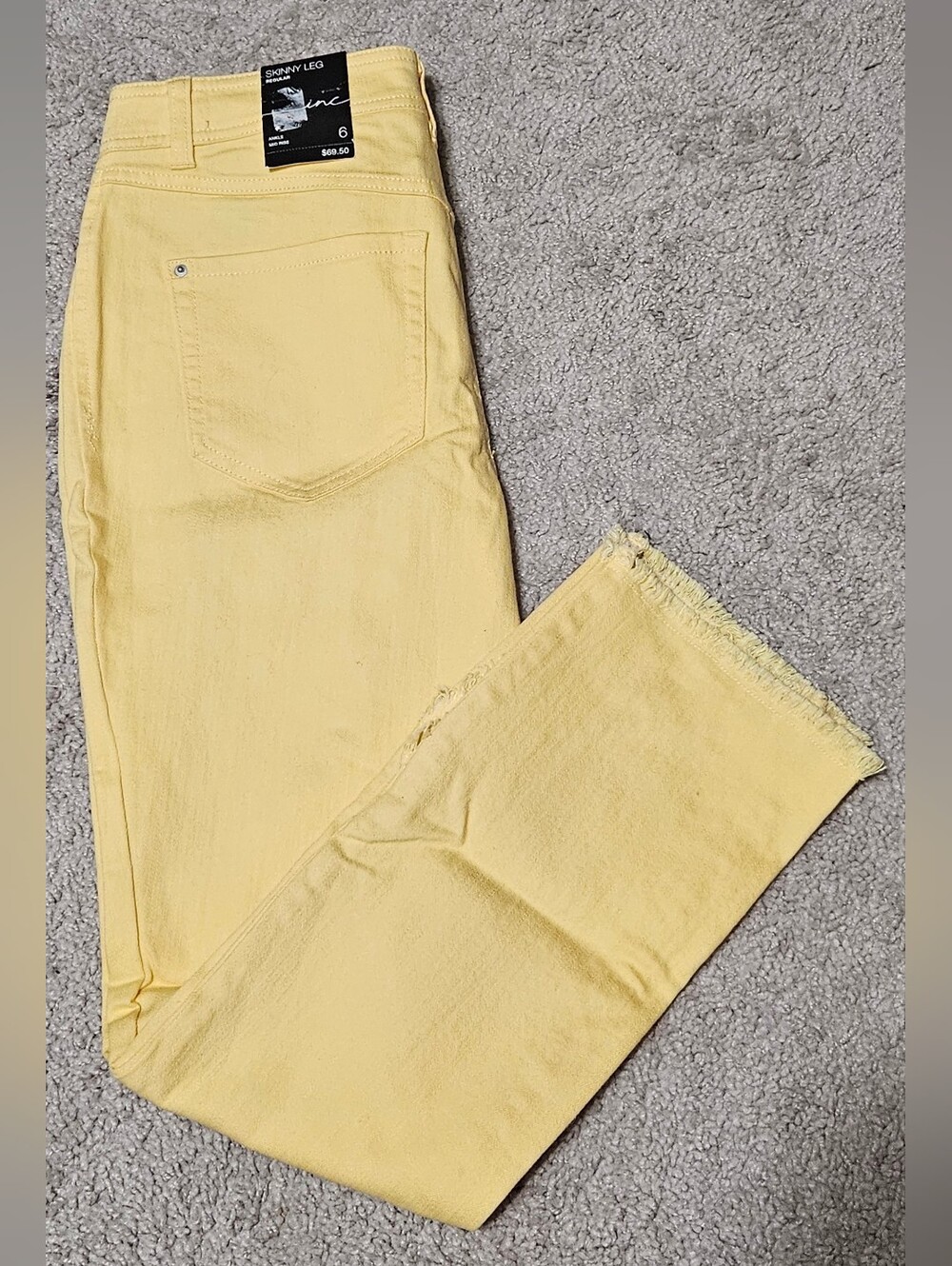 Skinny Leg Women's Jeans - Yellow